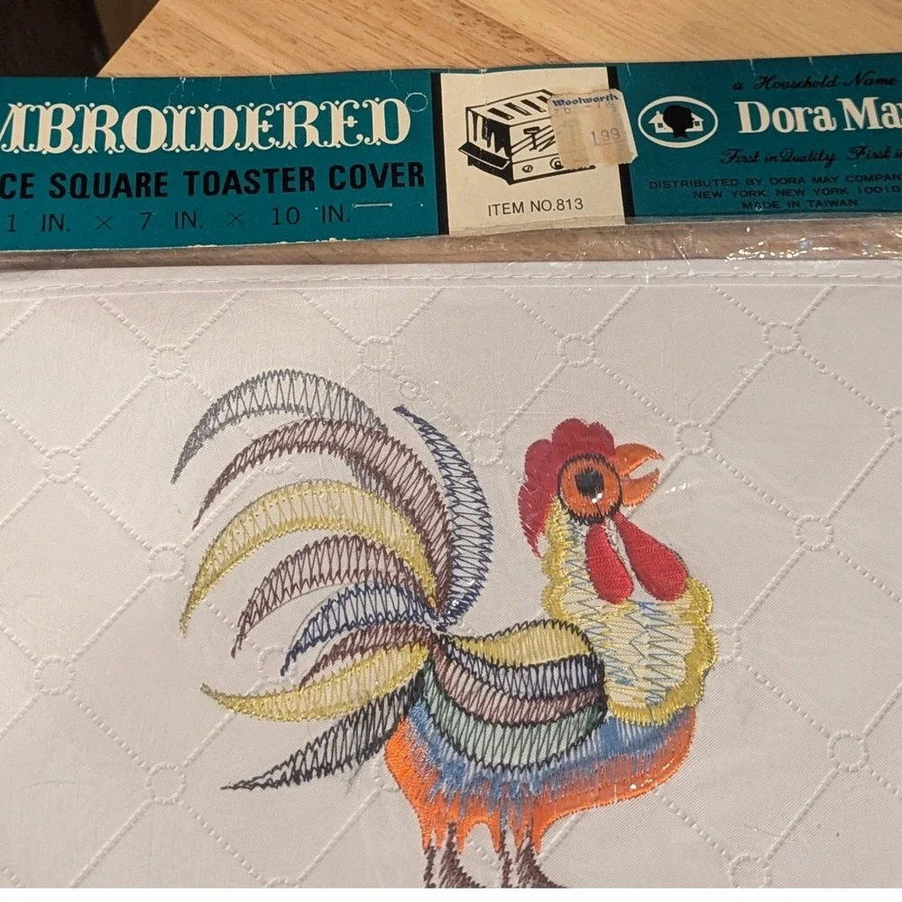 Vintage Dora May Embroidered Rooster 4 Slice Square Toaster Cover White Quilted